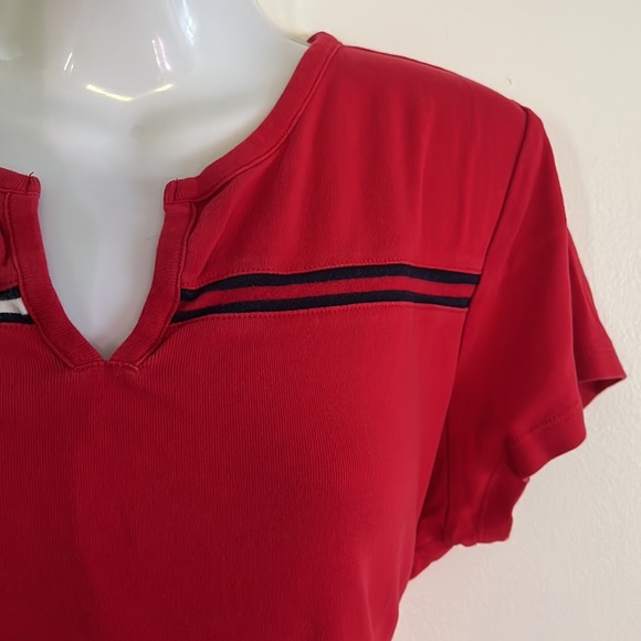 Tommy Hilfiger v neck T shirt - Picture 4 of 10